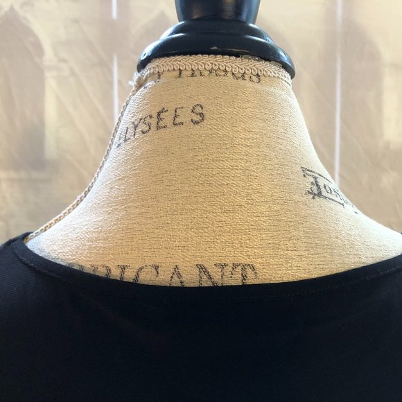 M.I.K.O. Feminine Top: Size 14 - Picture 9 of 12